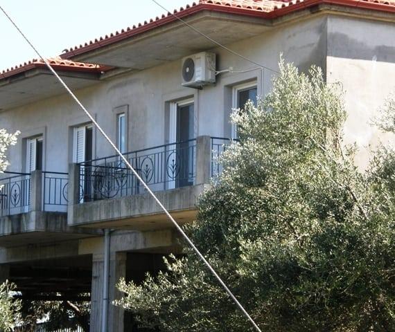Μονοκατοικία Μονοκατοικία