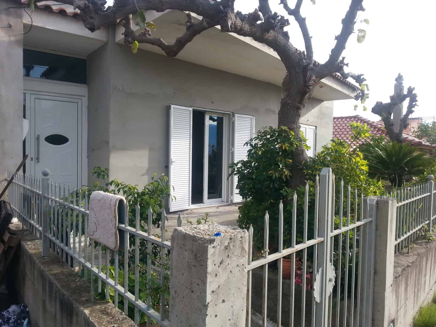 Μονοκατοικία Μονοκατοικία